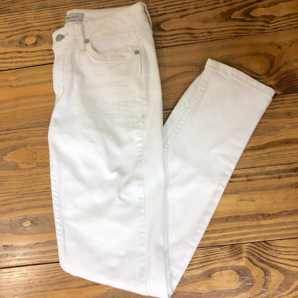 SOLD White Jeans Calvin Klein Size 4/6